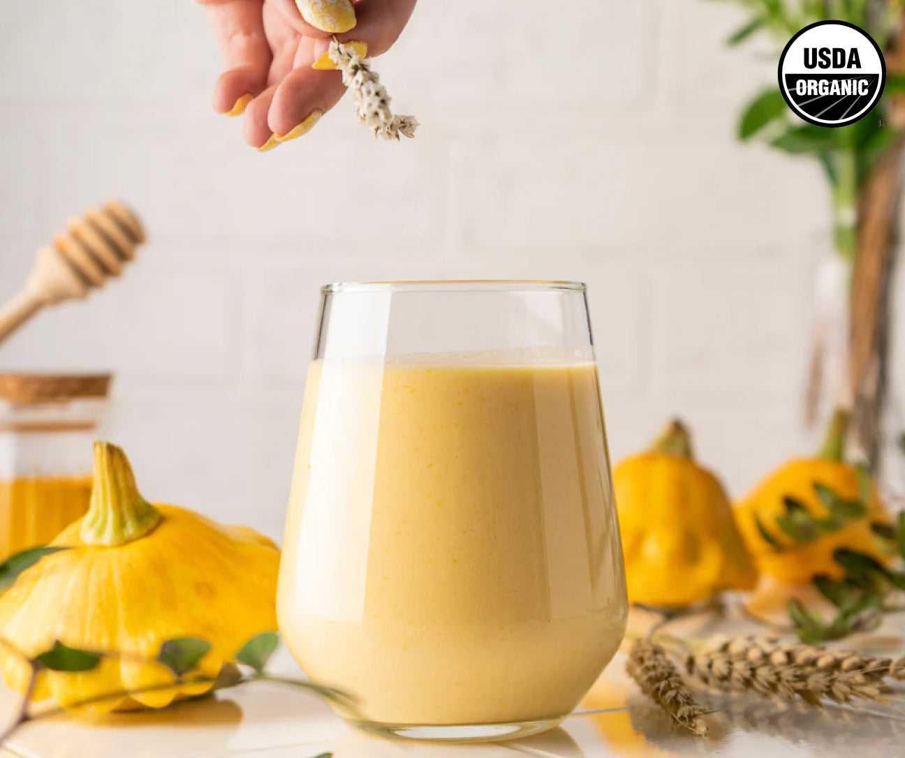 turmeric-latte-starter-kit-r3 1._Turmeric_6e512dba-33d3-4867-a890-51e27d14ee92.jpg